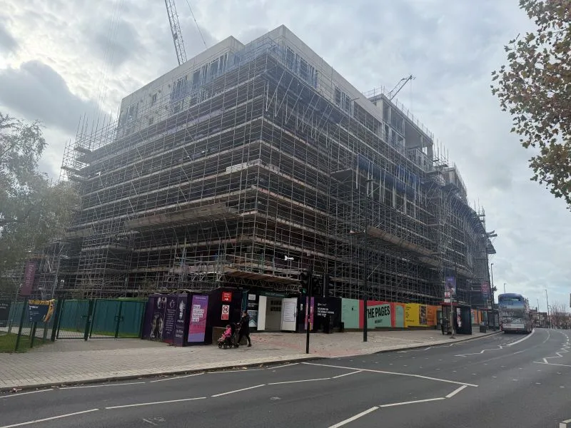 Cecil Avenue photo 3