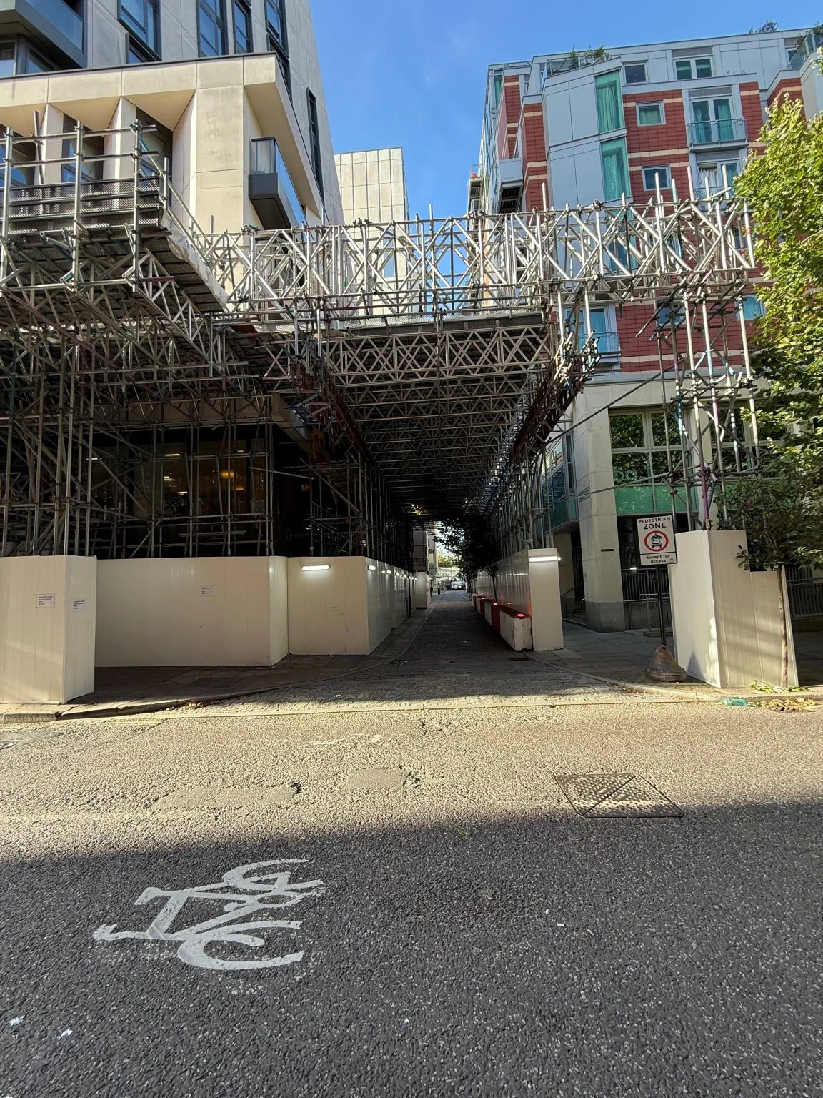 Vauxhall Protection Gantry photo 3