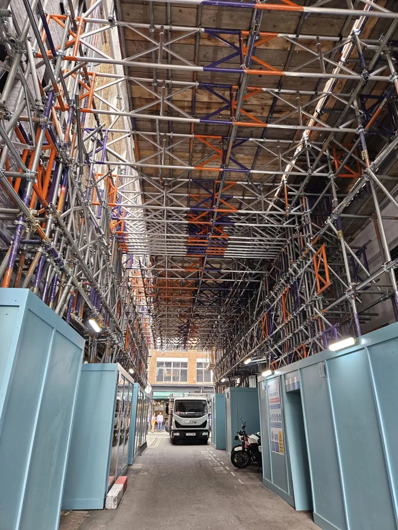 141 Wardour Street scaffold